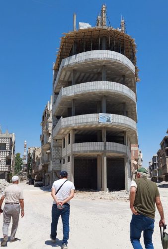 التجهيز لصب سقف الطابق الرابع