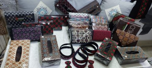 المعرض الرابع عشر للأشغال اليدوية