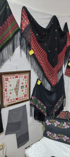 المعرض الرابع عشر للأشغال اليدوية