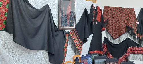 المعرض الرابع عشر للأشغال اليدوية