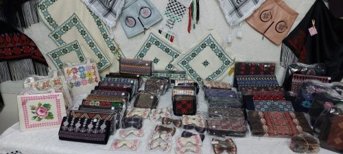 المعرض الرابع عشر للأشغال اليدوية