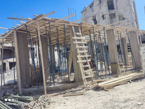 التجهيز لصب سقف الطابق الأرضي