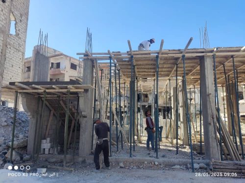 التجهيز لصب سقف الطابق الأرضي